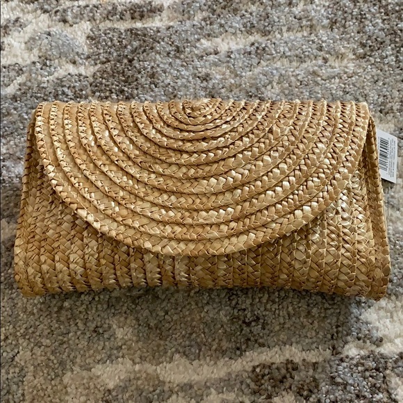 Straw clutch - Picture 1 of 3